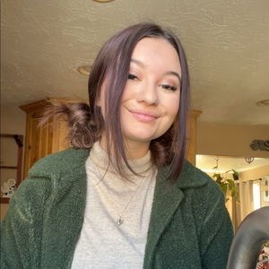 Meet your Posher, Madi